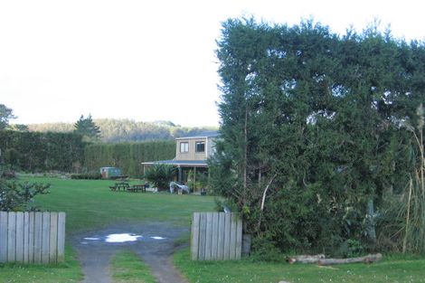 Photo of property in 5 Allan Drive, Whangamata, 3691