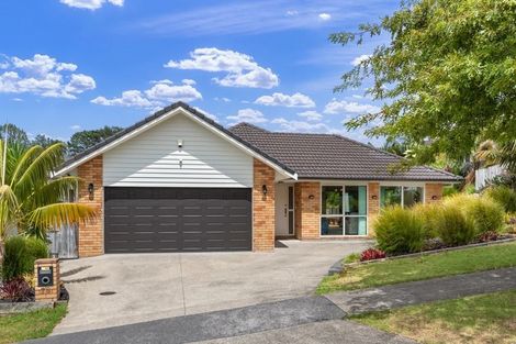 Photo of property in 78 Lake Panorama Drive, Henderson Valley, Auckland, 0612