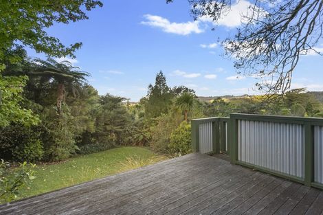 Photo of property in 8 Rimu Road, Oratia, Auckland, 0604