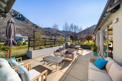 Photo of property in Butel Park, 12 Essex Avenue, Arrowtown, 9302