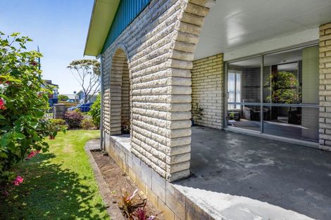 Photo of property in 40 High Street East, Waitara, 4320