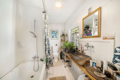 Photo of property in 911 Harington Point Road, Harington Point, Dunedin, 9077