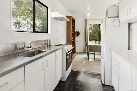 Photo of property in 5 Myrtle Street, Morningside, Auckland, 1022