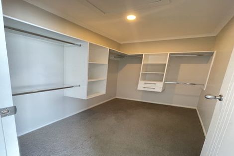 Photo of property in 72 Prince Regent Drive, Half Moon Bay, Auckland, 2012