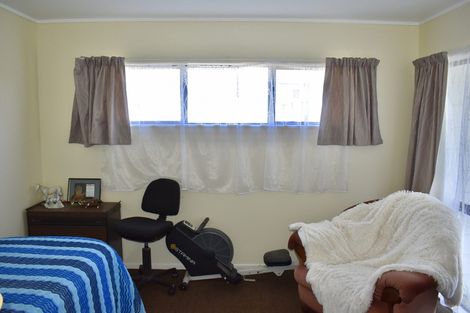 Photo of property in 28 Sarah Street, Waikawa Beach, Levin, 5573