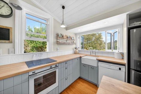 Photo of property in 14 Campbell Drive, Martinborough, 5711