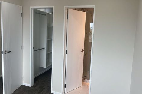 Photo of property in 83b Hutchinsons Road, Bucklands Beach, Auckland, 2014