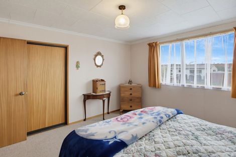 Photo of property in 18 Blaydon Street, Waikaia, 9778
