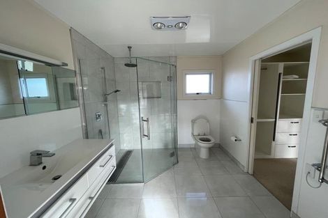 Photo of property in 30 Sackville Street, Fitzroy, New Plymouth, 4312