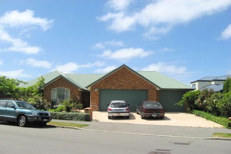 Photo of property in 12 Chesterfield Mews, Russley, Christchurch, 8042