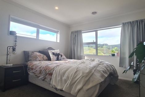 Photo of property in 151 Amesbury Drive, Churton Park, Wellington, 6037