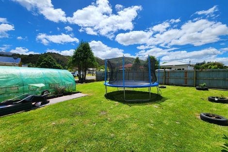 Photo of property in 20 Clifford Street, Blackball, 7804