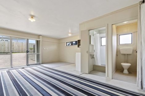 Photo of property in 1/8a View Road, Papakura, 2110