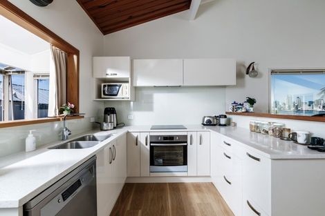 Photo of property in 61b Stanley Road, Stanley Point, Auckland, 0624