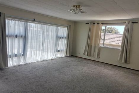 Photo of property in 74 Casuarina Road, Half Moon Bay, Auckland, 2012