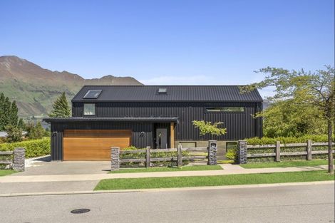 Photo of property in 23 Westview Road, Wanaka, 9305