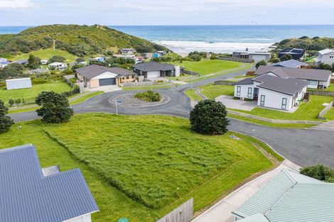 Photo of property in 38 Sunset Drive, Baylys Beach, 0377