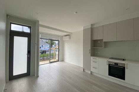 Photo of property in 588b Te Atatu Road, Te Atatu Peninsula, Auckland, 0610