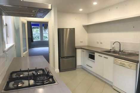 Photo of property in 2 Melrose Crescent, Melrose, Wellington, 6023