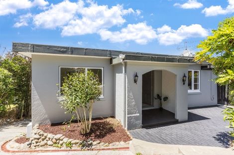 Photo of property in 9 Tainui Terrace, Tawa, Wellington, 5028