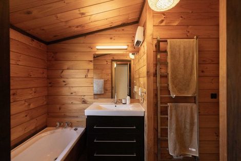 Photo of property in 8 Devon Street, Arrowtown, 9302