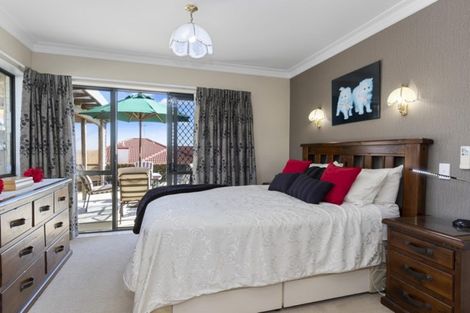 Photo of property in 60 Oteki Park Drive, Welcome Bay, Tauranga, 3112