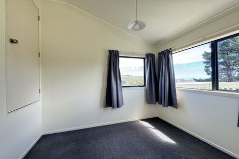 Photo of property in 28 Morere Street, Titahi Bay, Porirua, 5022