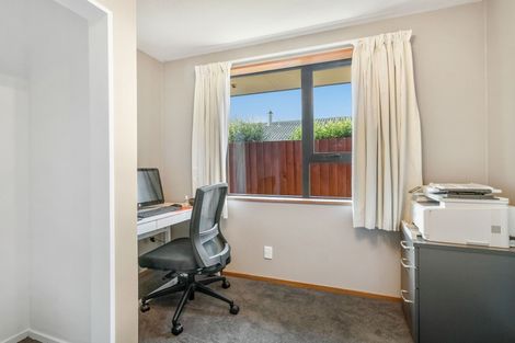 Photo of property in 20 Takaro Avenue, Sockburn, Christchurch, 8042