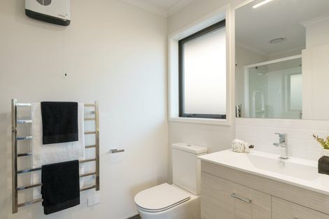 Photo of property in 32f Bunyan Road, Coastlands, Whakatane, 3120