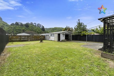 Photo of property in 51 Compton Crescent, Taita, Lower Hutt, 5011