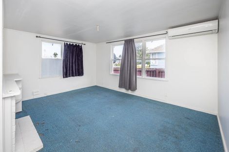 Photo of property in 53 Paul Crescent, Fairfield, Hamilton, 3214