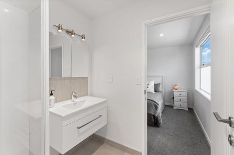 Photo of property in 22a Karewa Parade, Papamoa Beach, Papamoa, 3118