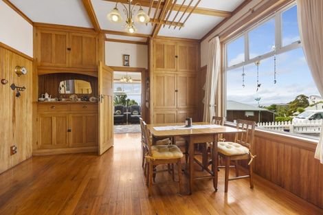 Photo of property in 22 Peace Avenue, Moturoa, New Plymouth, 4310