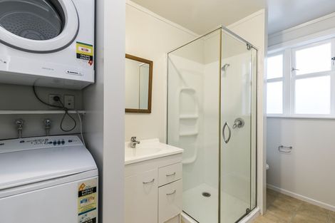 Photo of property in 5/60 Fairlie Terrace, Kelburn, Wellington, 6021