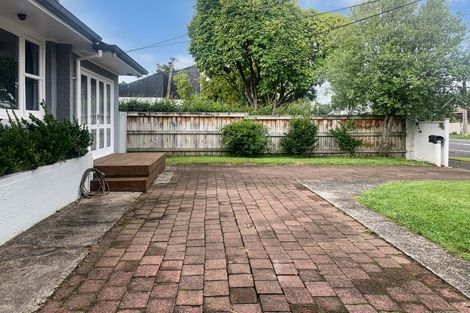 Photo of property in 302 River Road, Claudelands, Hamilton, 3214