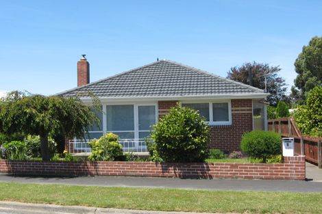 Photo of property in 2/3 Trist Place, Edgeware, Christchurch, 8013