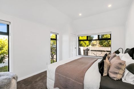 Photo of property in 7 Humariri Street, Point Chevalier, Auckland, 1022