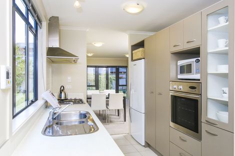 Photo of property in 29 Vinograd Drive, Te Atatu Peninsula, Auckland, 0610