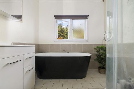 Photo of property in 12a Willow Avenue, Hannahs Bay, Rotorua, 3010