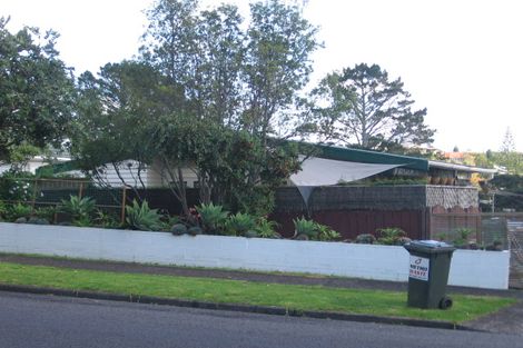 Photo of property in 3/199 Titirangi Road, Titirangi, Auckland, 0604
