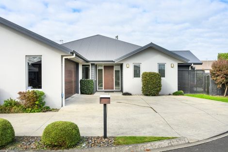 Photo of property in 24 Liberty Grove, Kelvin Grove, Palmerston North, 4414