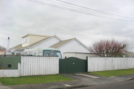 Photo of property in 2 Lancaster Street, Levin, 5510