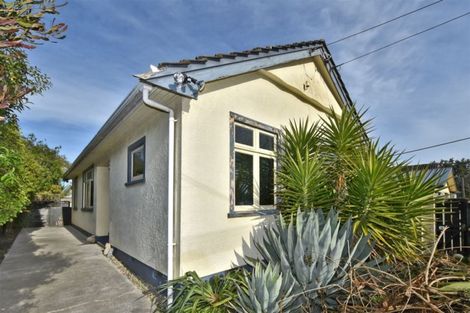 Photo of property in 123 Bowhill Road, New Brighton, Christchurch, 8083