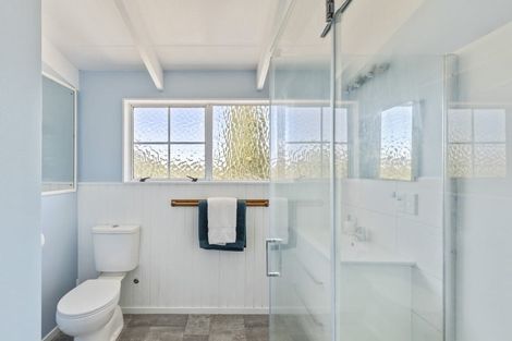 Photo of property in 10 Elder Grove, Whalers Gate, New Plymouth, 4310