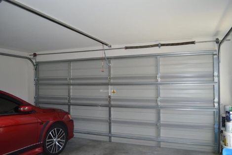 Photo of property in 15 Furlong Road, Papamoa, 3118