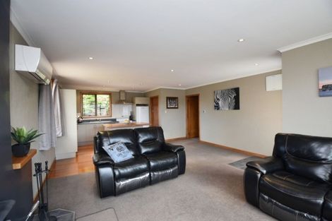 Photo of property in 26 Flora Road West, Makarewa, Invercargill, 9876