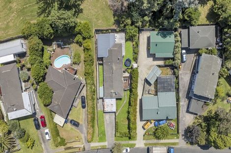 Photo of property in 2/55 Ennis Avenue, Pakuranga Heights, Auckland, 2010