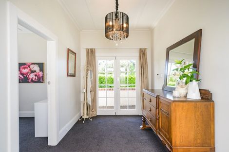 Photo of property in 20 Knowles Street, Terrace End, Palmerston North, 4410