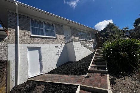 Photo of property in 2/17 Orton Street, Glenfield, Auckland, 0627