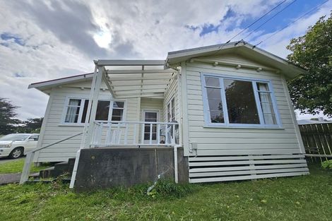 Photo of property in 35 Awatea Street, Ranui, Porirua, 5024